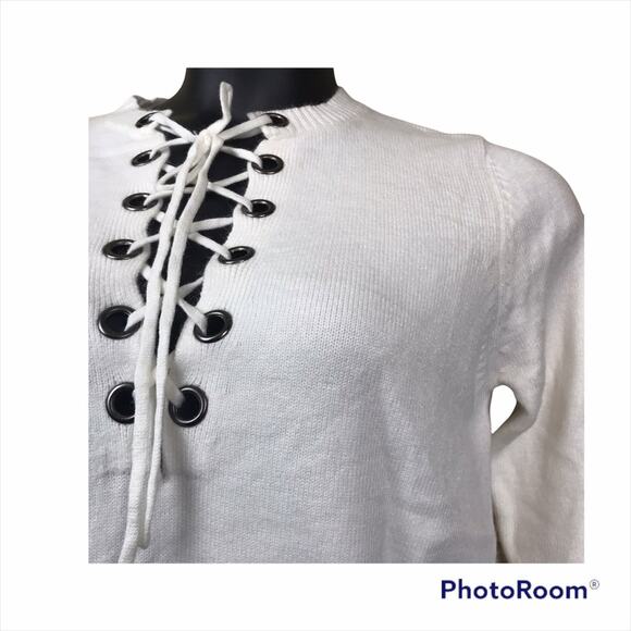 NWT LINE + DOT Cream Lea Grommet Knit Top Sz S - Picture 3 of 5